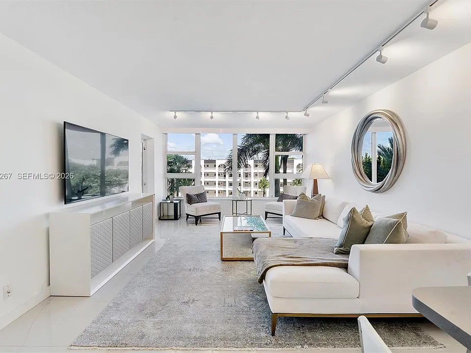 1620 S Ocean Blvd #3J