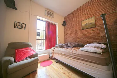 Rented by Metropolitan Realty