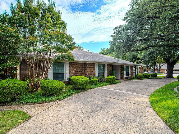 4th image of 2110 Juanita Dr