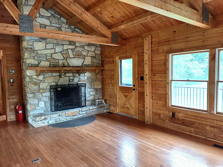 3922 Emrick Ln — Photo 11