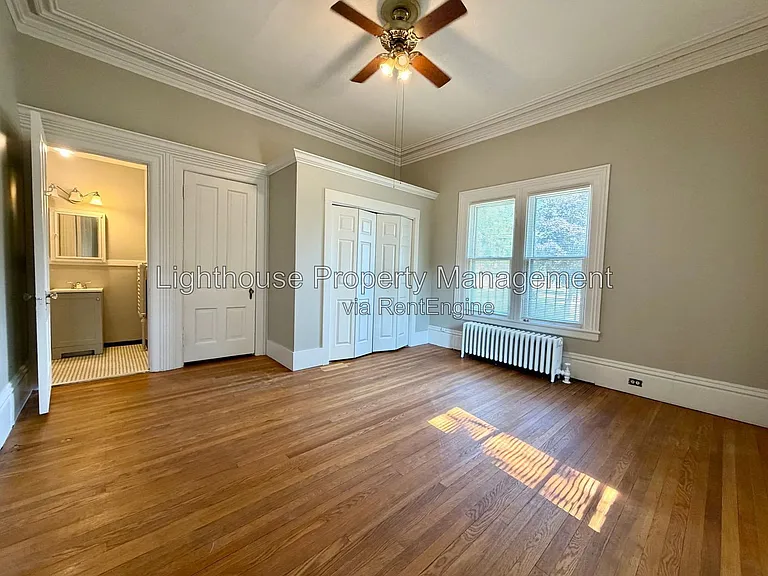 63 Michigan St NE — Photo 8