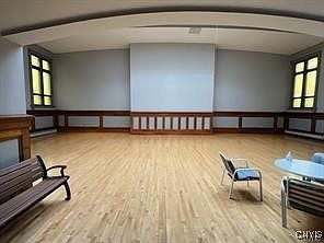 5th image of 917 Madison St APT 112