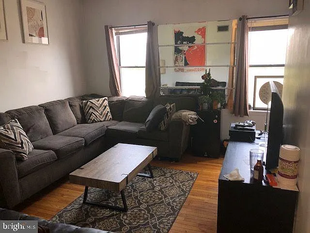 1814 Callowhill St #2 — Photo 18