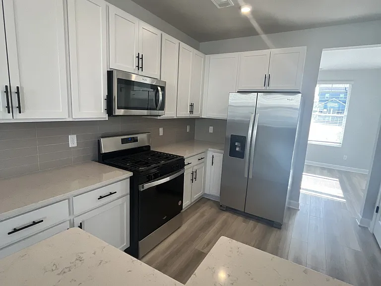 4548 Hoboken Way — Photo 8