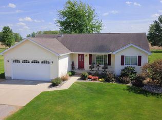 7481 Reid Rd, Swartz Creek, MI 48473