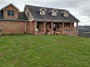 126 Kent Dr, Mount Pleasant, PA 15666