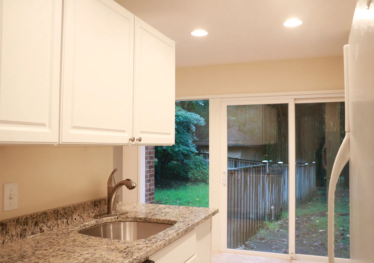 Coming Soon - Unique & Updated 4bd/2.5ba Contemporary Home In Bethesda — Photo 3