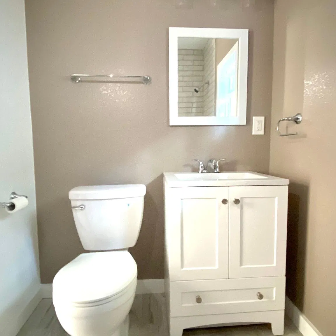 3201 San Jose Way — Photo 2