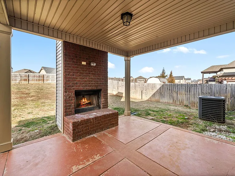 2976 McManus Cir — Photo 35