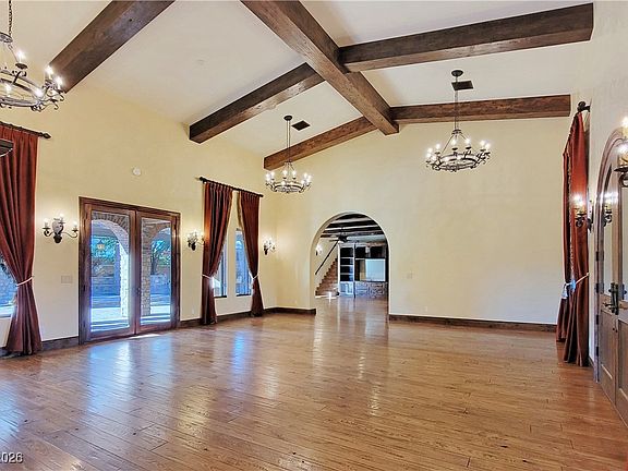 4th image of 4365 N Campbell Rd