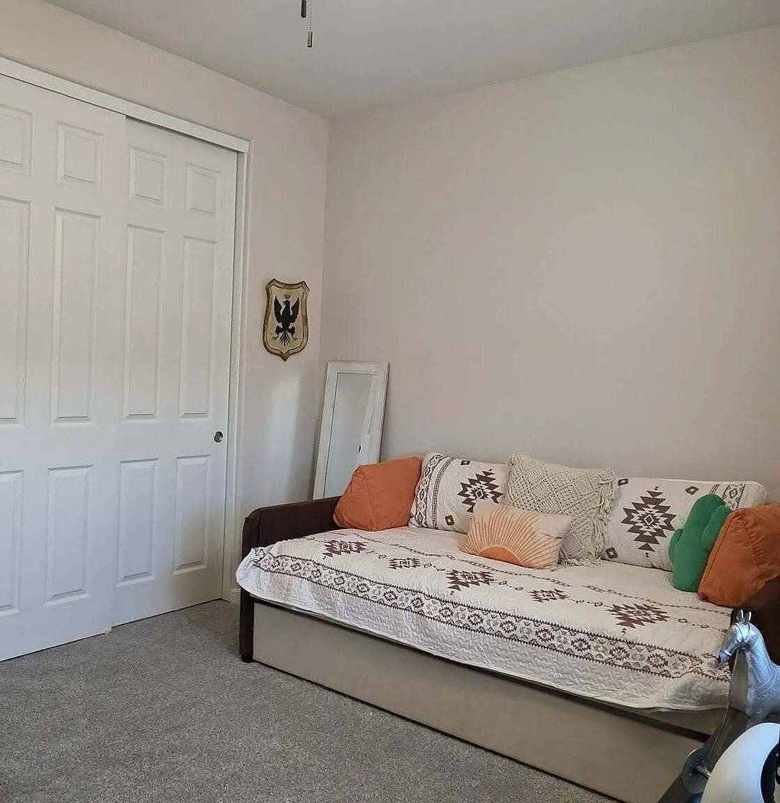 4 bed, 3.0 bath, 2071 sqft, $2,395 — Photo 4