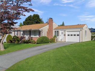 54 Scenic Dr, Cranston, RI 02920
