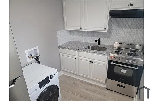 3911 Dolfield Ave Photo 1