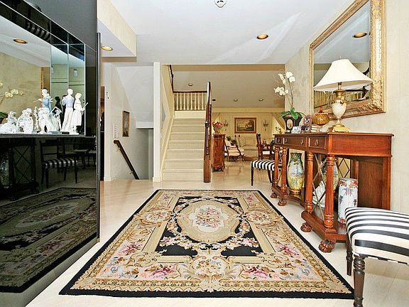 Spacious Entry Foyer