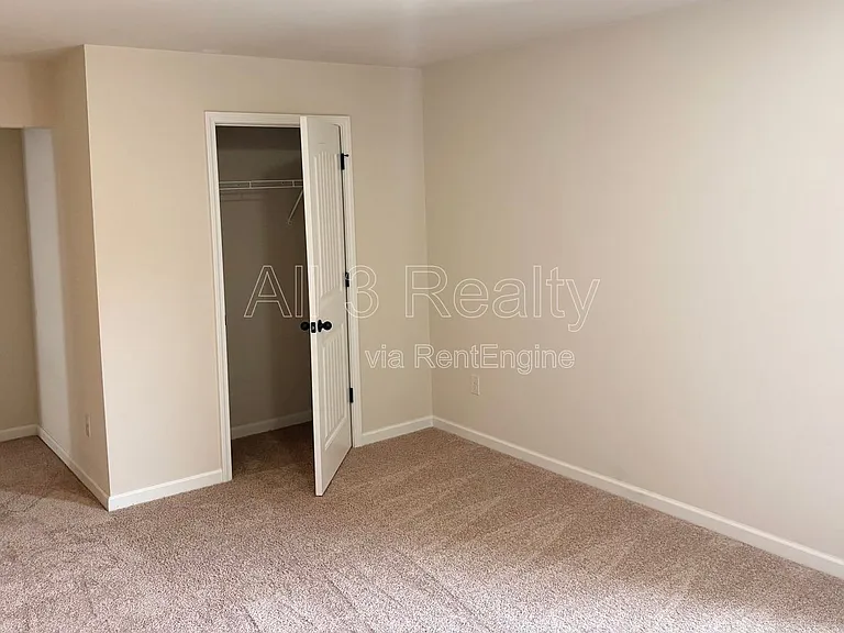 3738 Valley Spring Dr — Photo 24