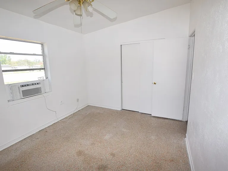 104 W Lancaster Rd — Photo 24