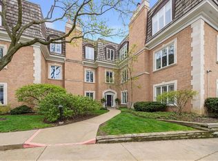 485 Oakwood Ave APT D2, Lake Forest, IL