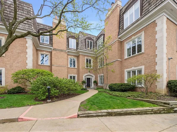485 Oakwood Ave APT D2, Lake Forest, IL 60045
