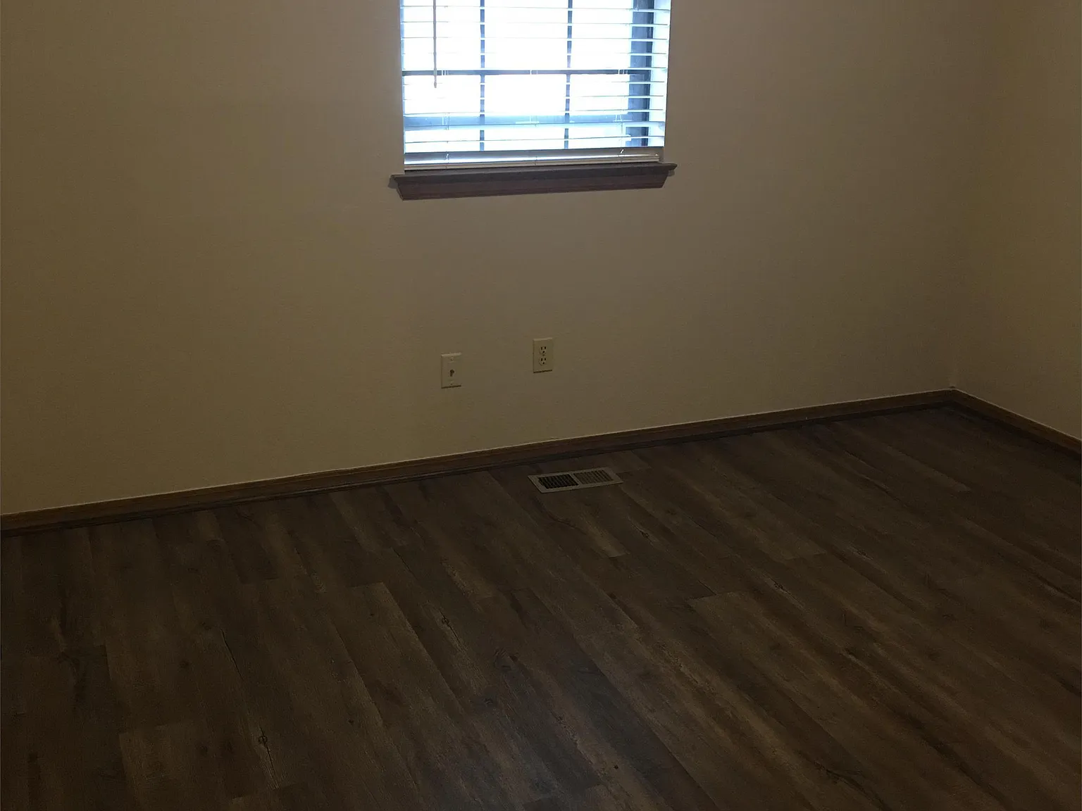 856008 - 417 Wild Wind Rd - 1 — Photo 4
