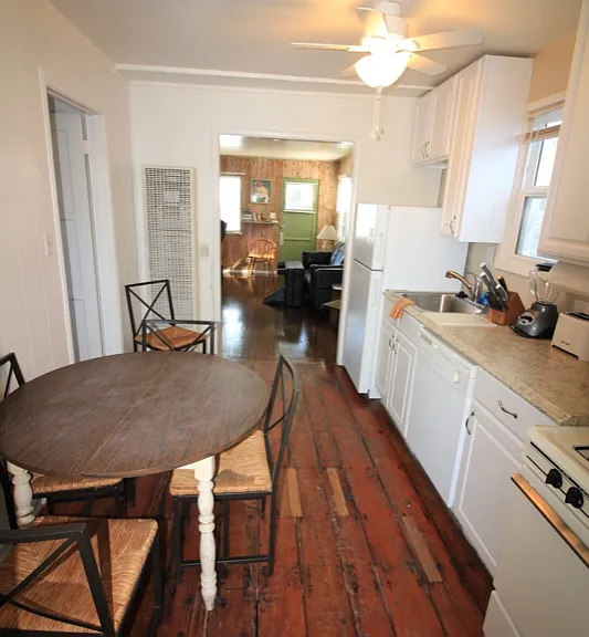 728 Venice Ct — Photo 9