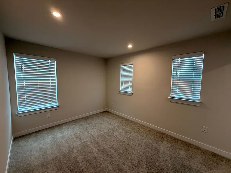 935 Green Valley — Photo 26