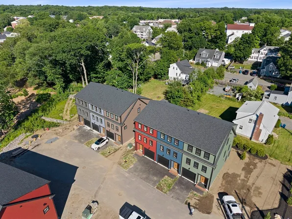 87 Neponset St Unit 87, Canton, MA 02021