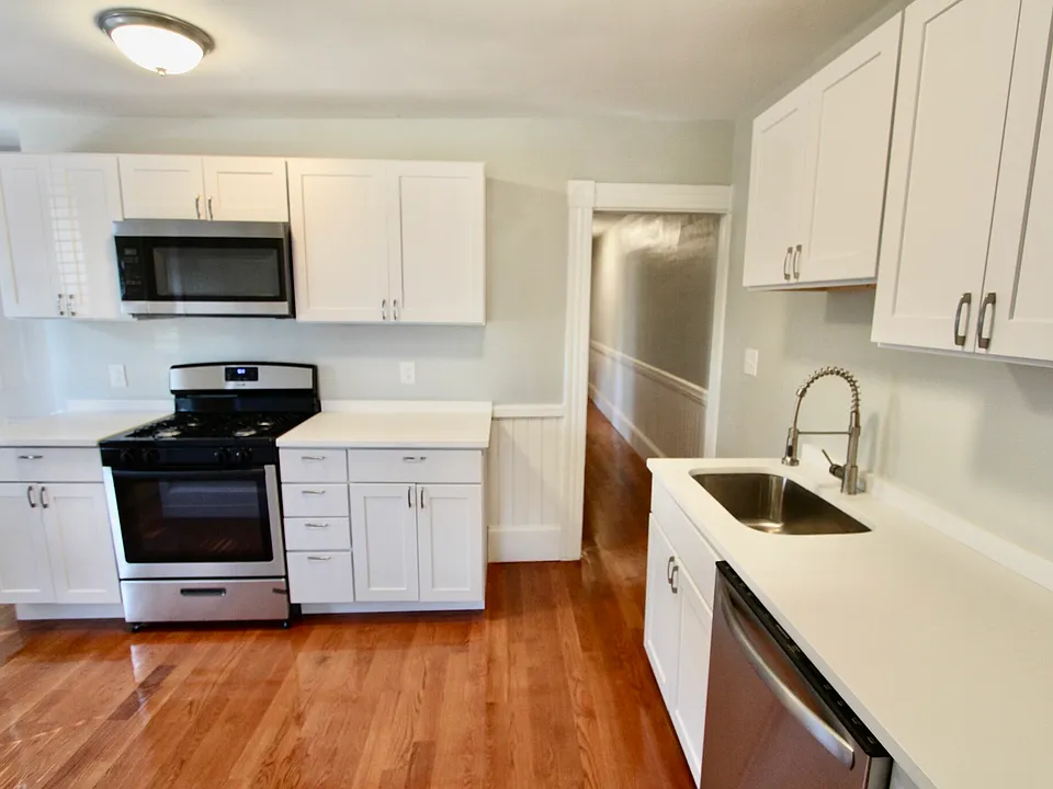 248 Cross St #1