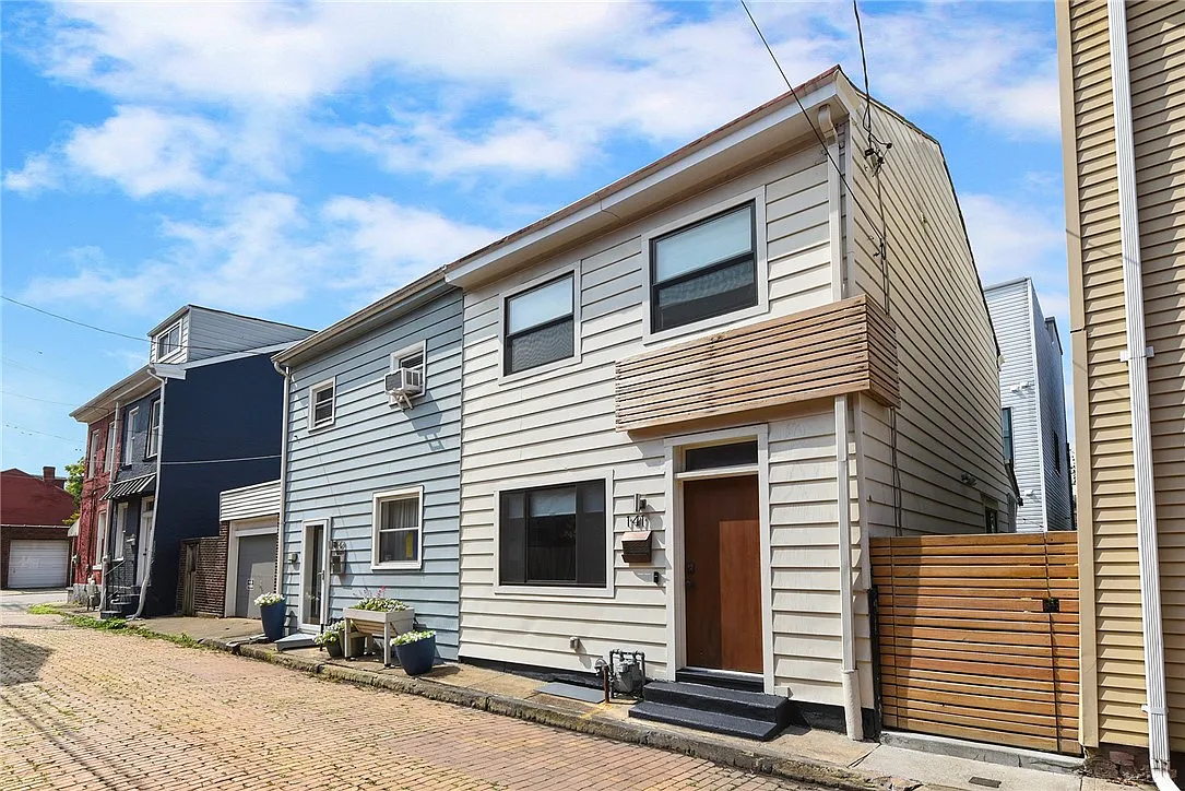 141 Cotton Way photo 1