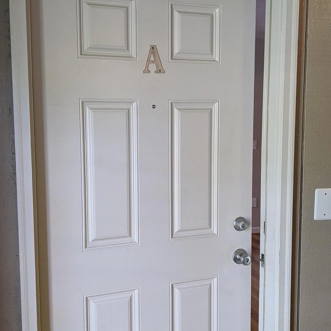 2 bed, 850 sqft, $1,500 — Photo 3