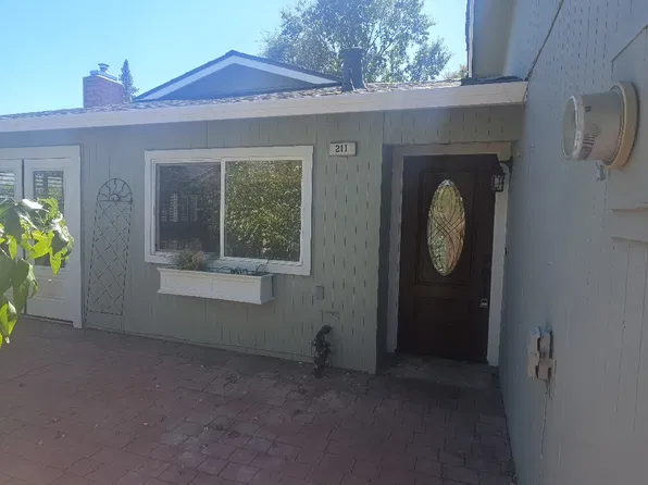 211 Mariah Way, Lakeport, CA 95453