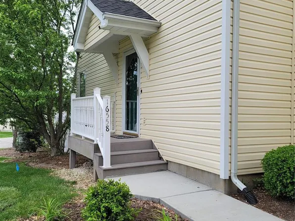 16558 Carriage View Ct, Grover, MO 63040