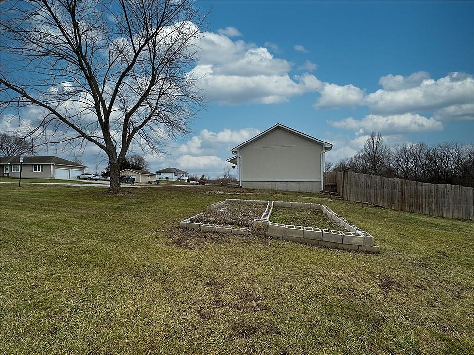 48 NW 291st Rd, Centerview, MO 64019 Zillow