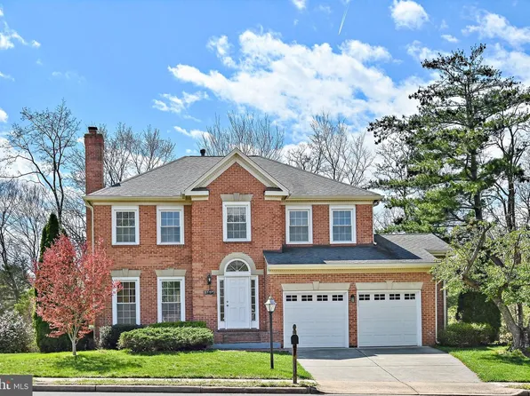 3514 Armfield Farm Dr, Chantilly, VA 20151