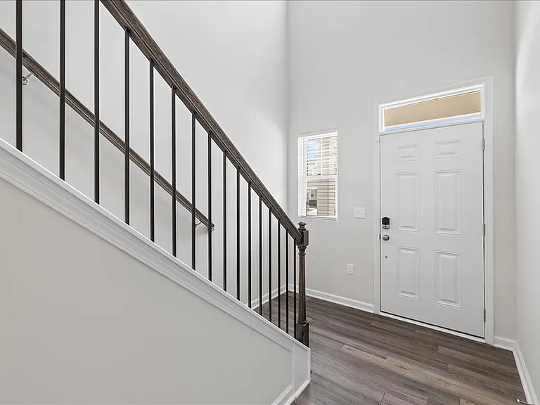 5914 Woodlawn Dr — Photo 5