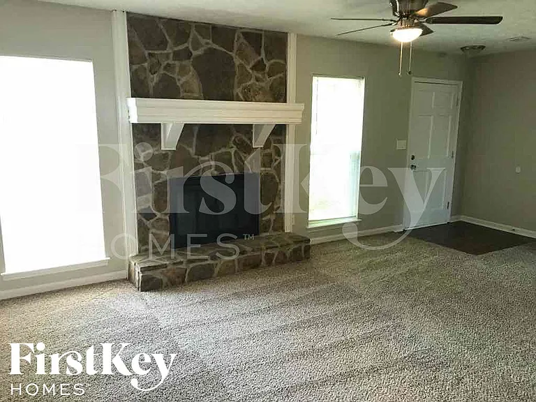 11198 Shannon Cir — Photo 3