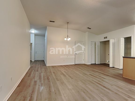 5th image of 6421 Pinewood Hills Dr