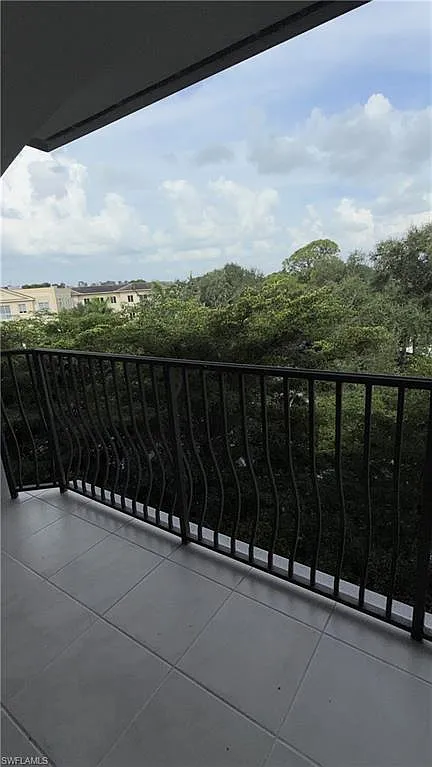 1 bed, 1.0 bath, 788 sqft, $1,800 — Photo 2