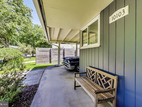 5th image of 10103 Parkwood Ter