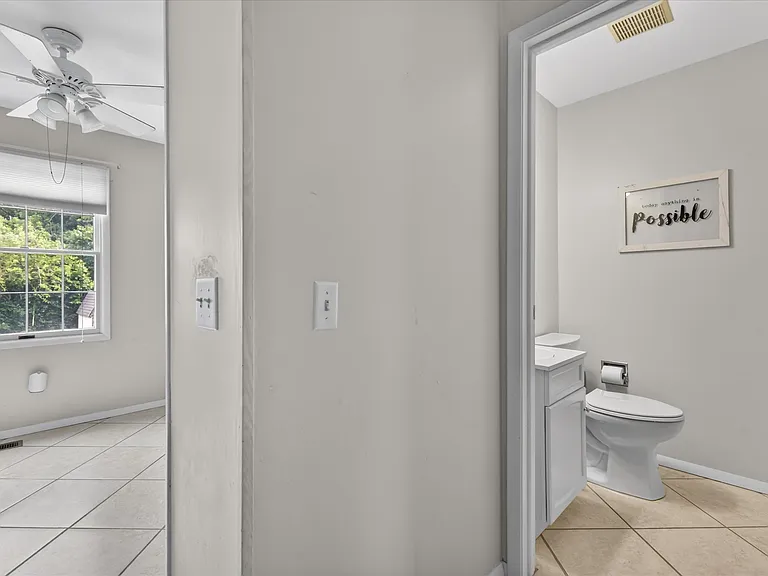 10468 Cliffwood Rd — Photo 11
