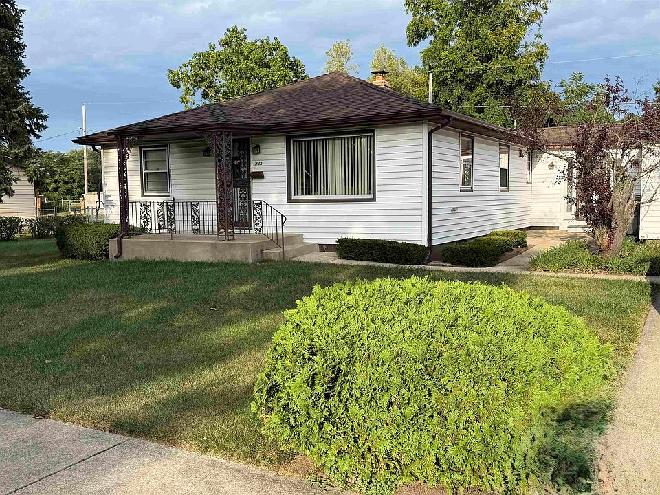 1st image of 222 Dundee St