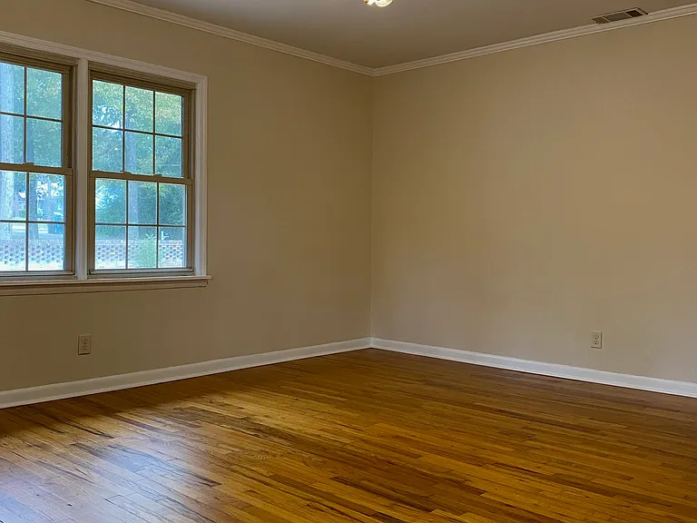 801 Mosley St — Photo 18