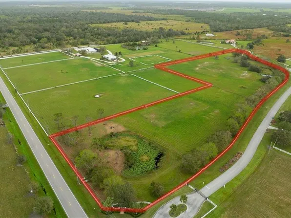 Cutting Horse Trl, Myakka City, FL 34251