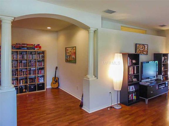 3rd image of 7632 Deer Path Ln