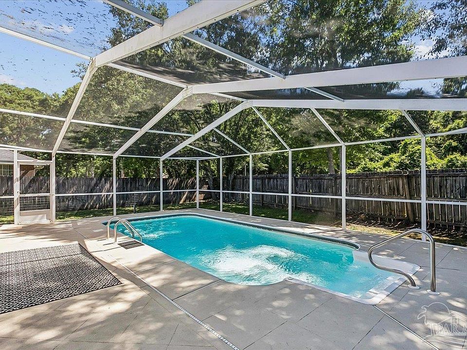 1st image of 1374 Mazurek Blvd