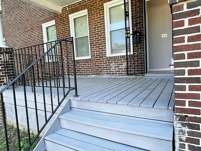 3609 Brooklyn Ave #2 — Photo 10