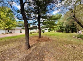 29569 Whispering Ln, Lone Rock, WI 53556