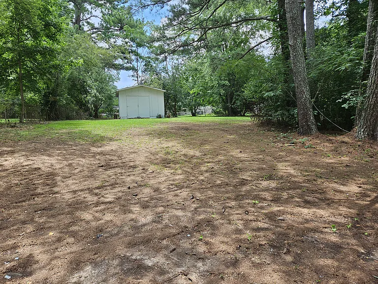 1609 Lake Dr NE — Photo 7