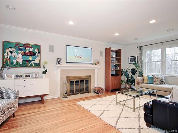 3rd image of 8 West Trl