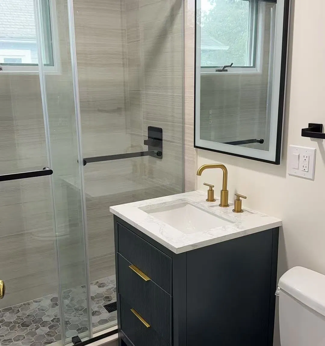 5 bed, 2050 sqft, $3,900 — Photo 4