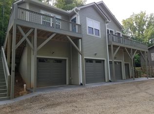 46 Celebration Pl, Asheville, NC 28806